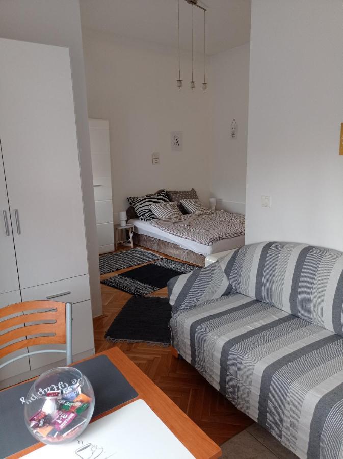 Donata Apartment โอซีเยก ภายนอก รูปภาพ