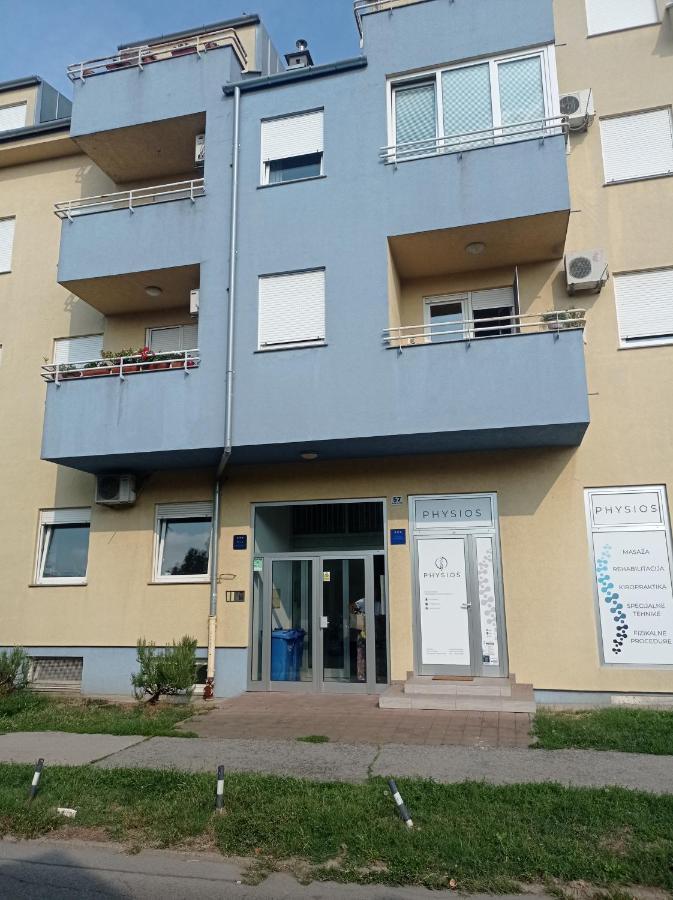 Donata Apartment โอซีเยก ภายนอก รูปภาพ