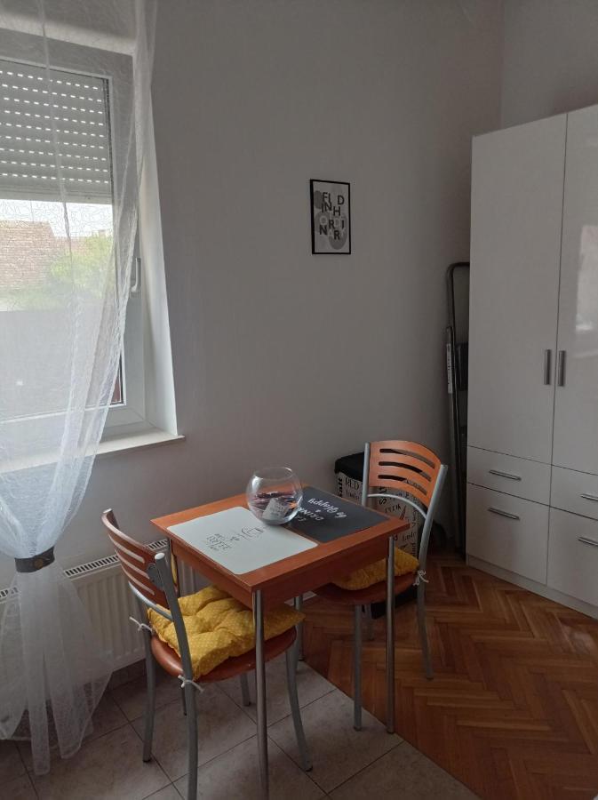 Donata Apartment โอซีเยก ภายนอก รูปภาพ