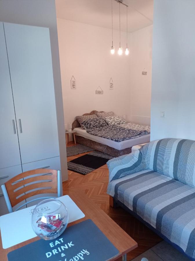 Donata Apartment โอซีเยก ภายนอก รูปภาพ